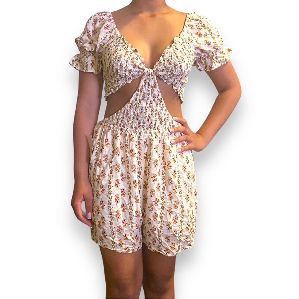 ILLA ILLA Cut Out Floral Ruched Jumpsuit Women’s M